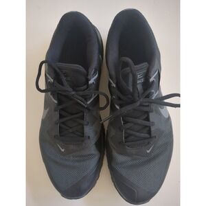 Nike Men's Athletic Shoes Varsity Compete TR 3 Sneakers 11 Pre-Owned Smoke